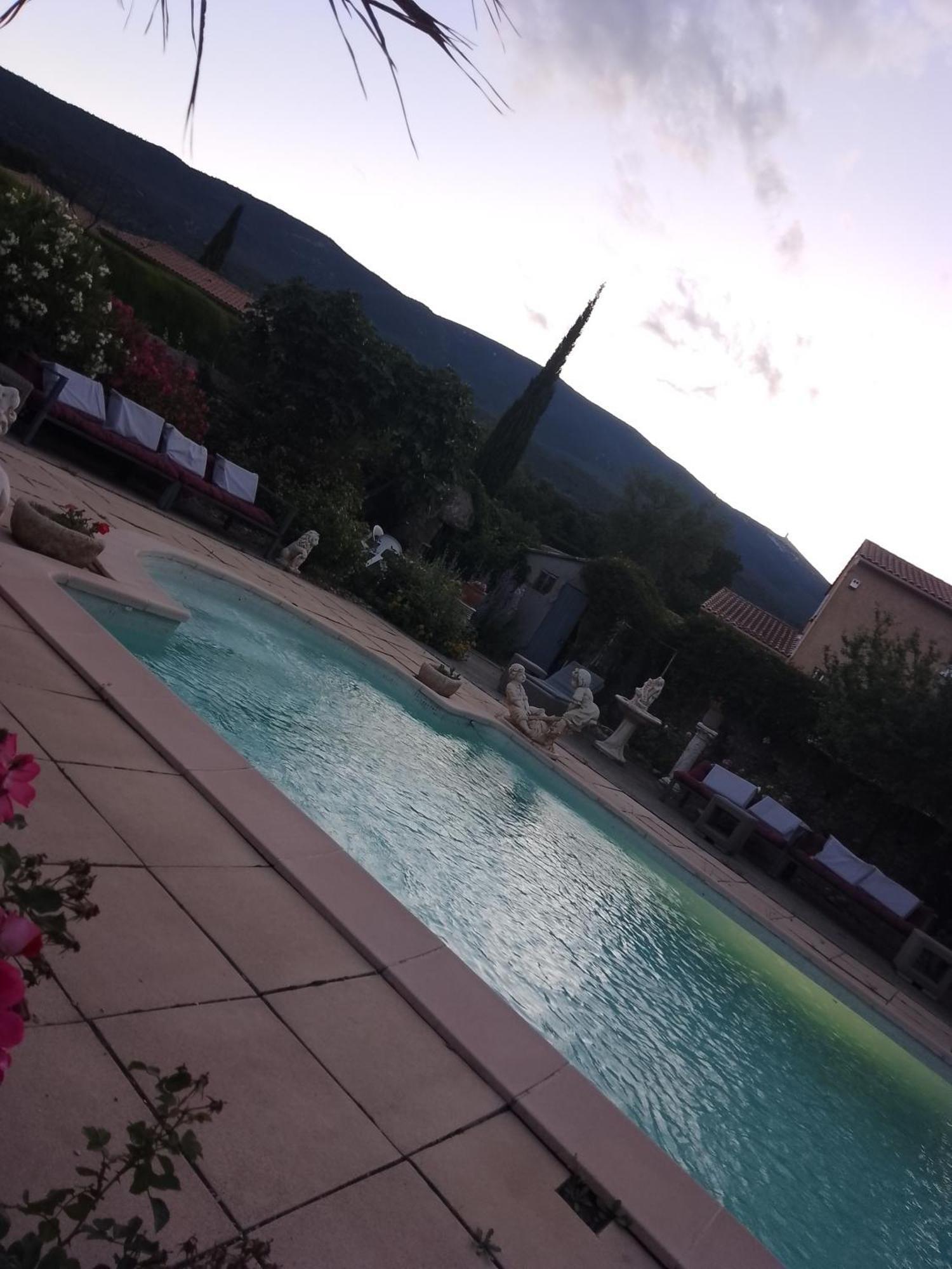 Les Gites Du Mont Ventoux ベドアン エクステリア 写真